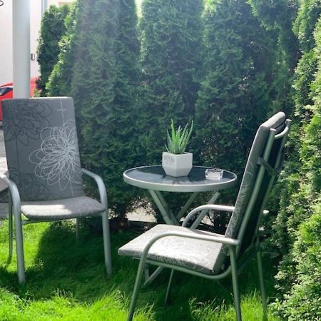 Apartment Пулхайм Екстериор снимка