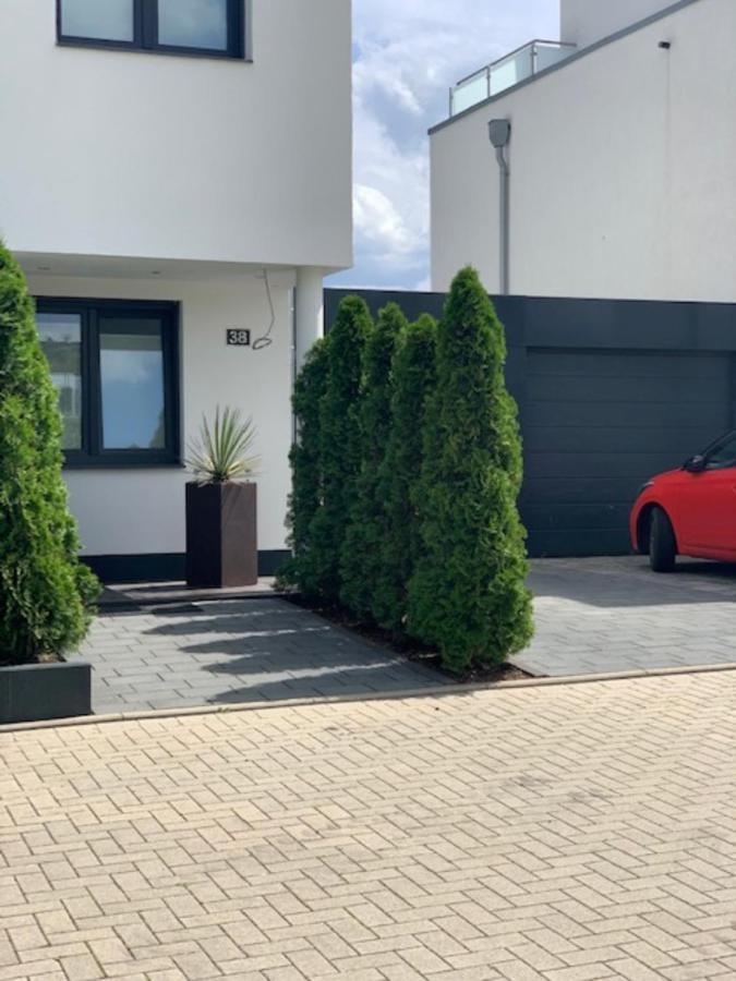 Apartment Пулхайм Екстериор снимка