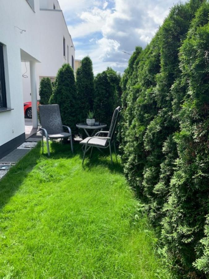 Apartment Пулхайм Екстериор снимка
